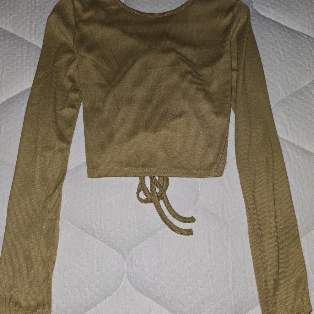 Elegant Tan Long Sleeve Crop Top